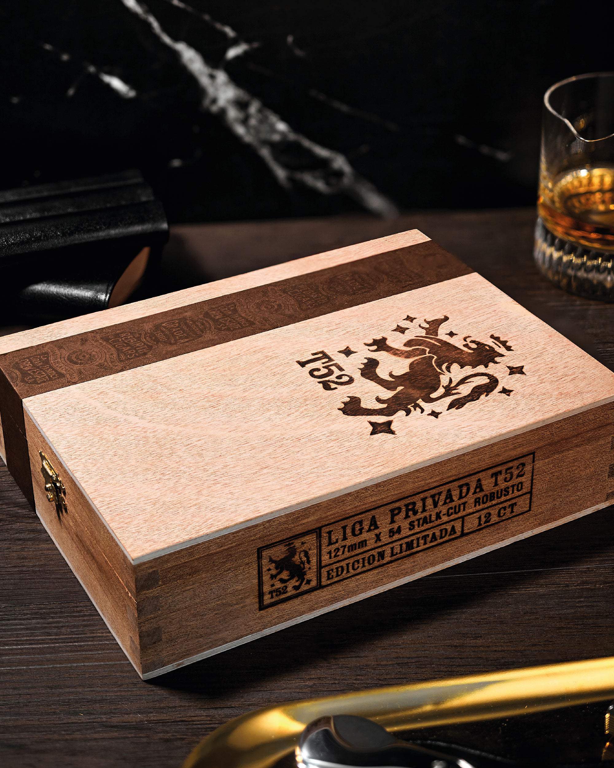 Drew Estate Liga Privada T52 Robusto - Image 3