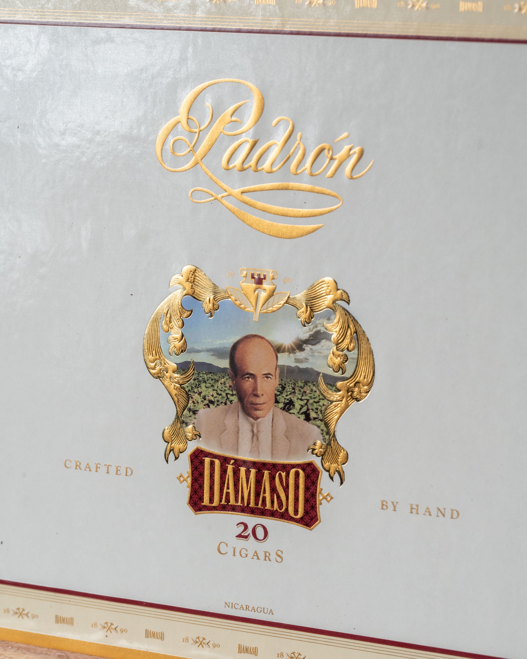 Padrón Dámaso No. 17 - Churchill - Image 6