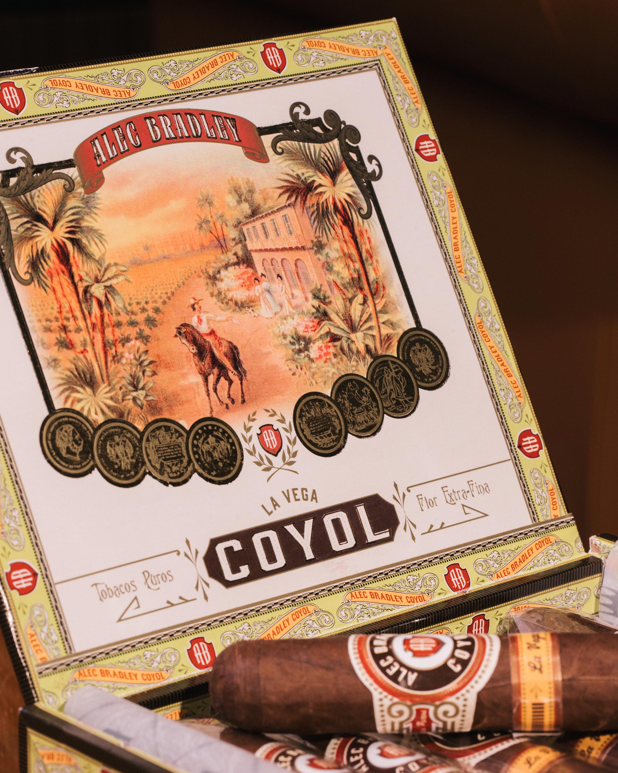 Alec Bradley Coyol Robusto - Image 6