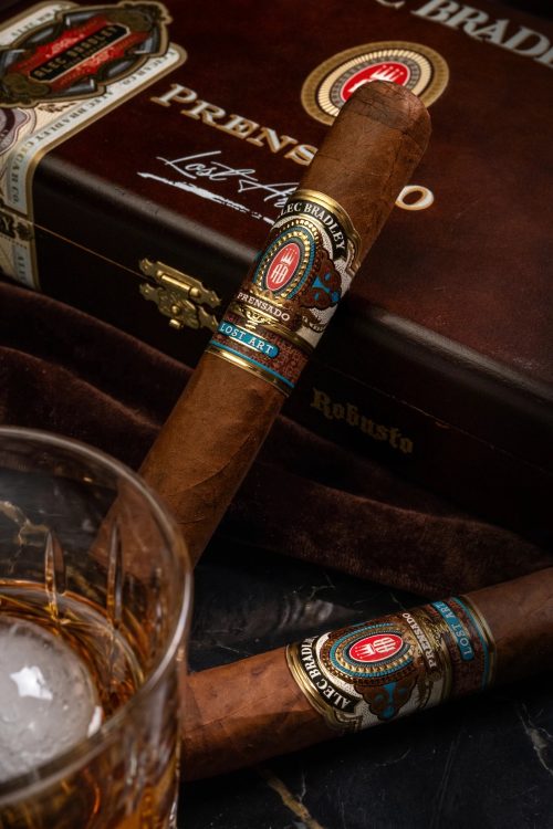 Alec Bradley Prensado Lost Art Robusto
