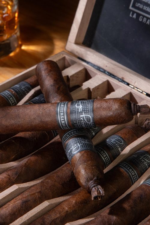 Drew Estate Liga Privada 10 Aniversario Robusto