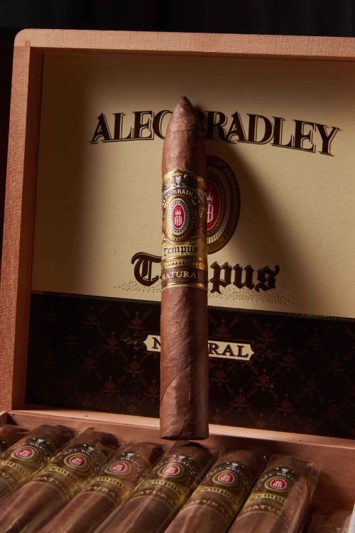 Alec Bradley Tempus Natural Torpedo