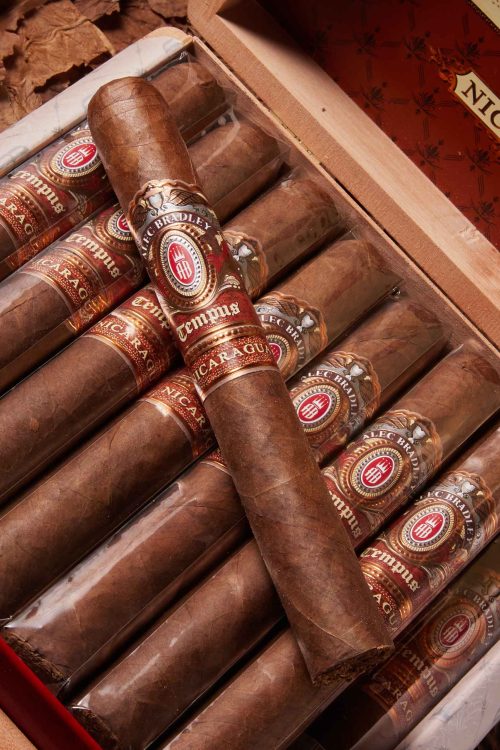 Alec Bradley Tempus Nicaragua Toro