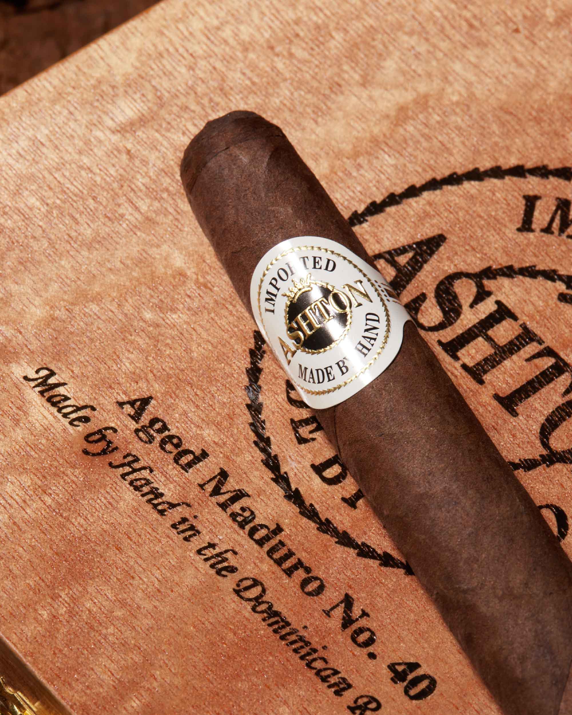 Ashton Aged Maduro No. 40 - Image 6