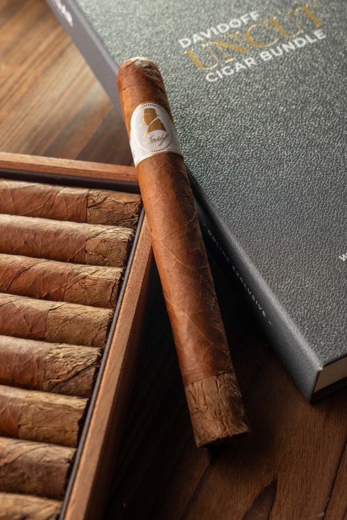 Davidoff Winston Churchill “The Original Series” Toro Cigar Bundle (Uncut)