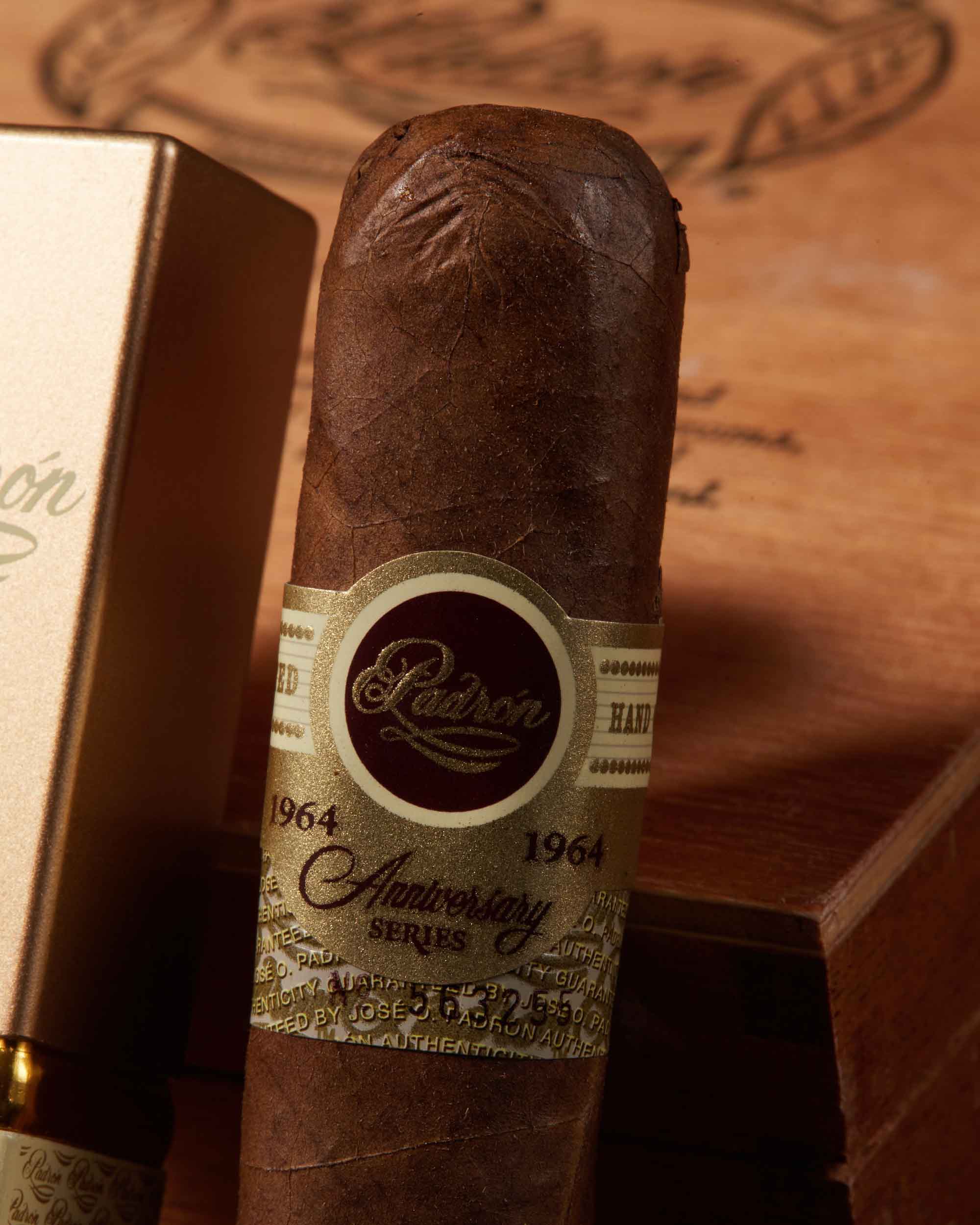 Padrón 1964 Anniversary Soberano Natural (Tubos) - Image 3