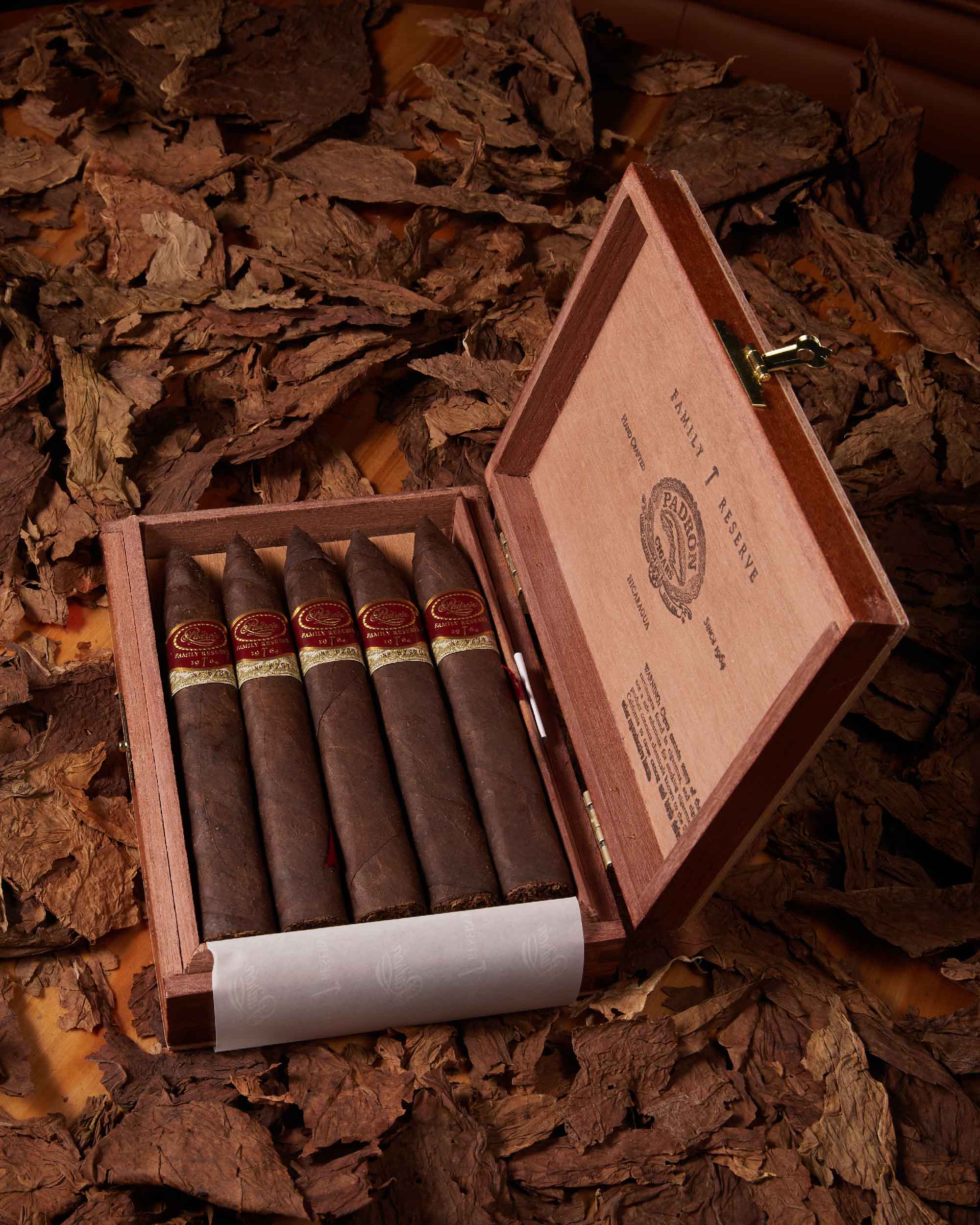 Padrón Family Reserve No. 44 Maduro