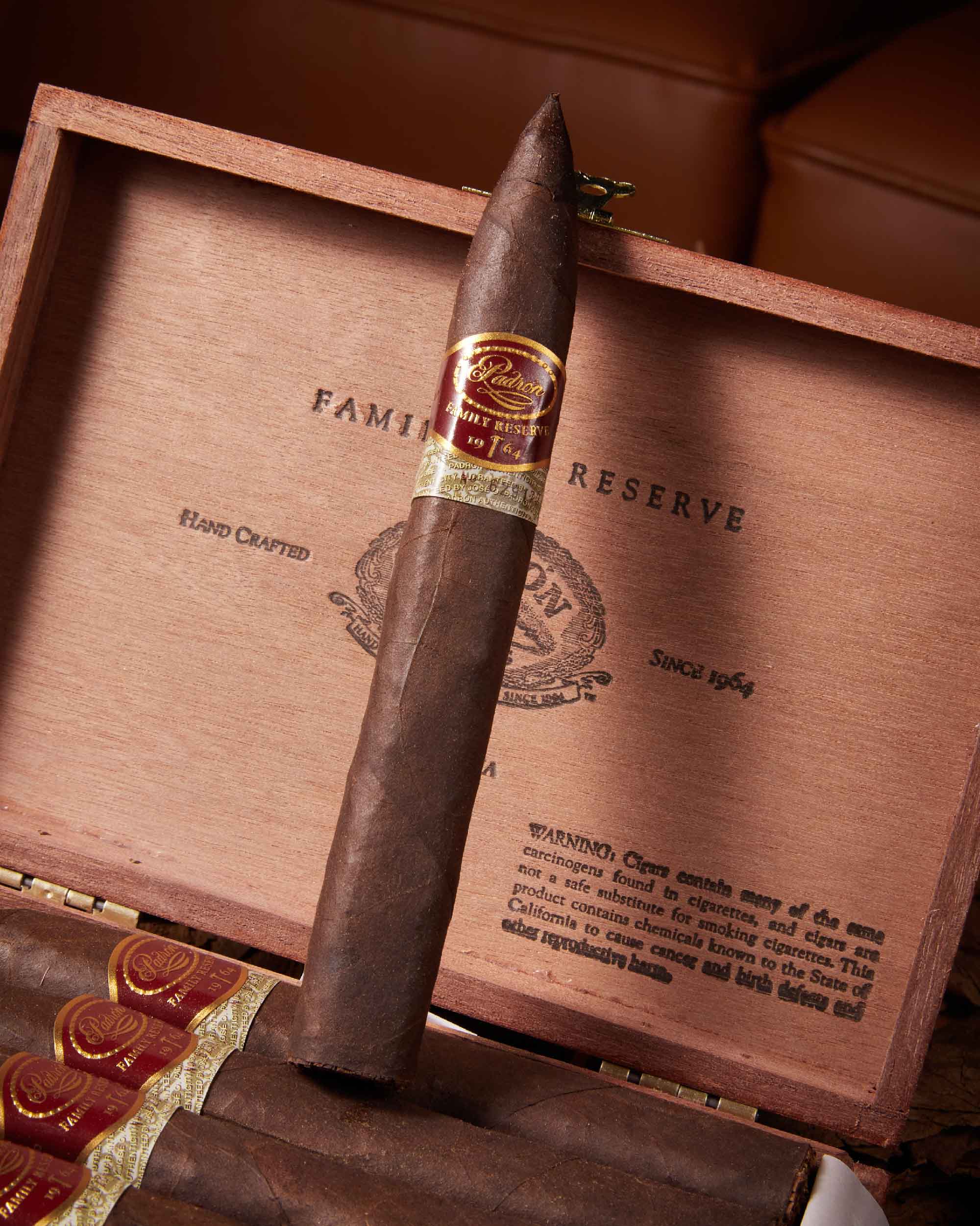 Padrón Family Reserve No. 44 Maduro - Image 3