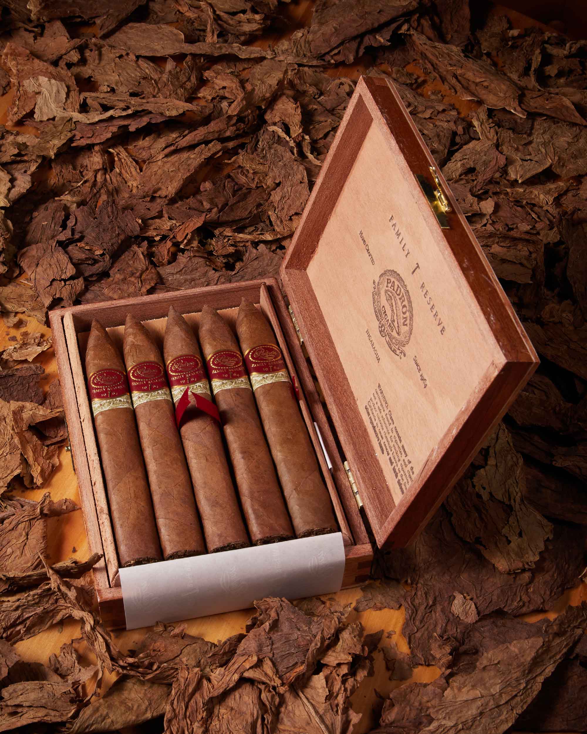 Padrón Family Reserve No. 44 Natural